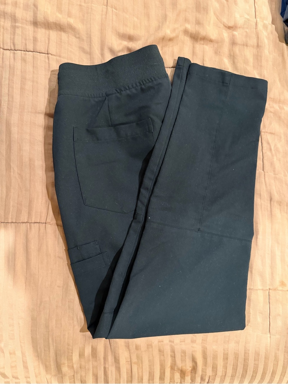 Mandala 6 pocket slim scrubs small petite
